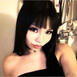 Meet your Posher, Lesly